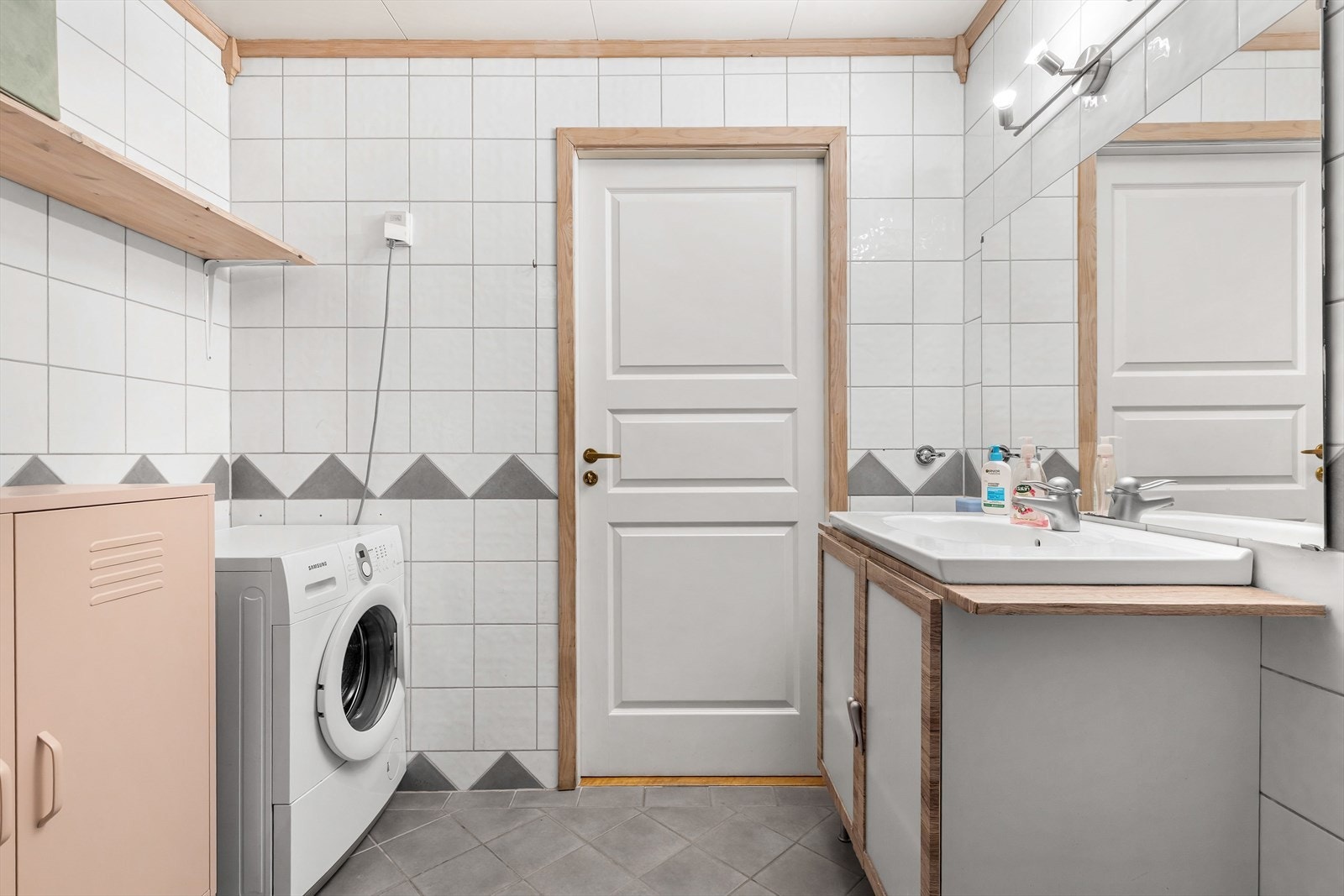 Det er også opplegg for vaskemaskin. Galleribilde