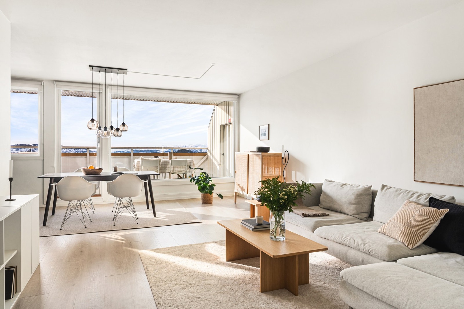 Dag Hammarskjölds vei 105 presenteres av Mekleriet med Marte Myrene! Fotograf: Alexander Vie. Galleribilde