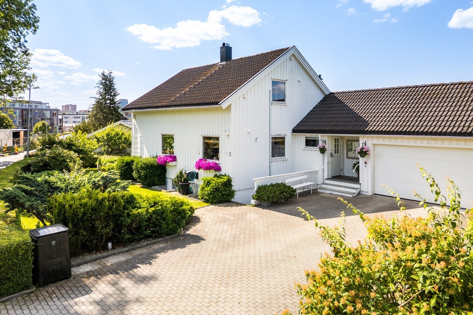 Rolige omgivelser med familievennlig preg. Valentinlyst og Ladeområdet er lett tilgjengelig med rikelig servicetilbud. Galleribilde