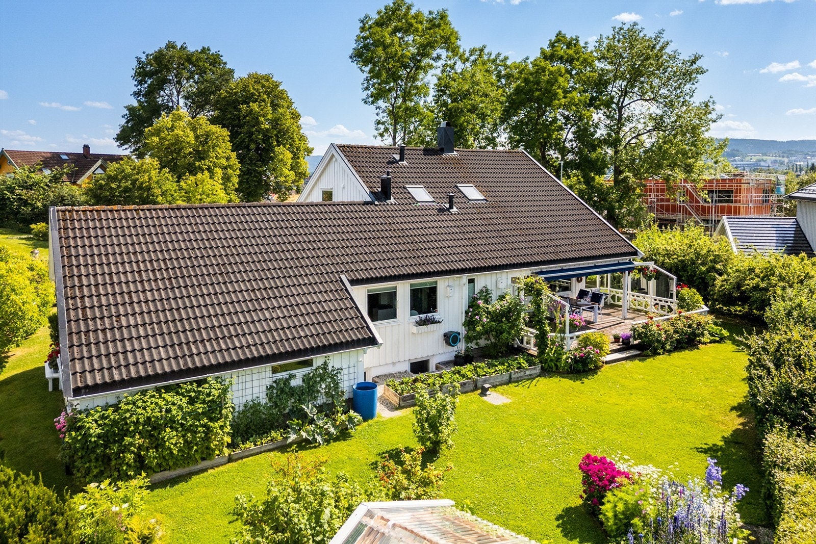 I tillegg ligger populære Sirkus Shopping en kort spassertur unna, med et bredt tilbud av butikker, spisesteder og tjenester. Galleribilde