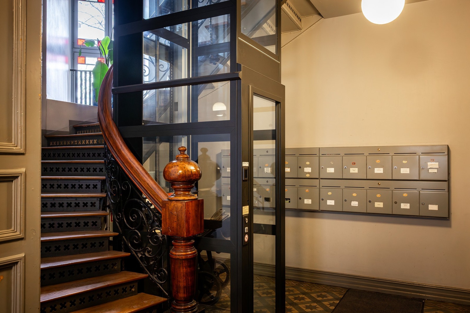 Det ble nylig installert heis i bygget Galleribilde