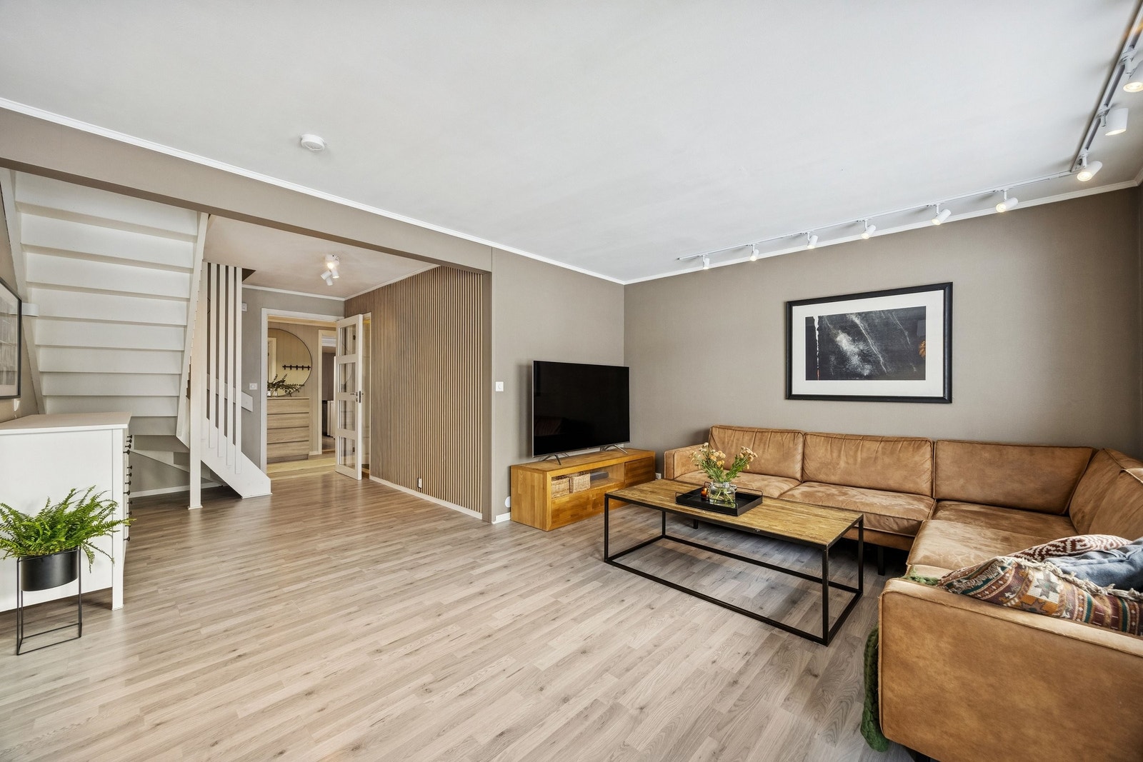 Gjennom velforeningen har man gode avtaler med TV og internett. Galleribilde