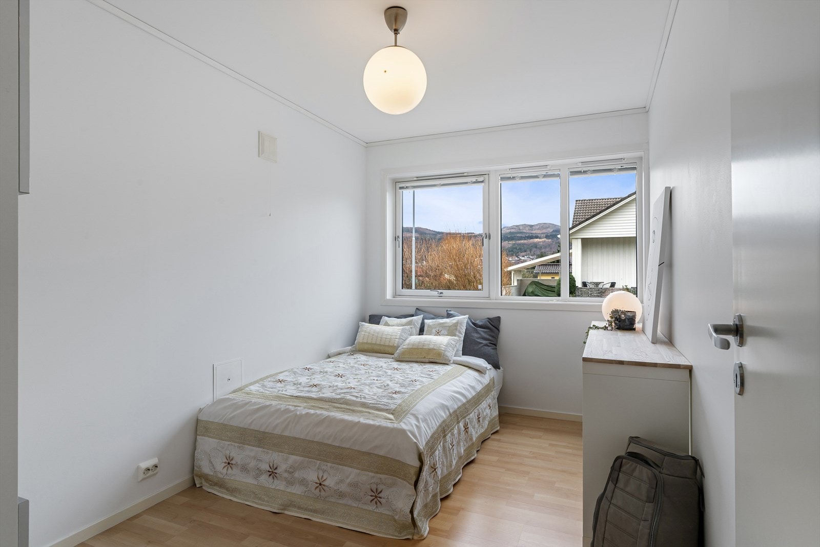 1. etasje - Soverom 2 Galleribilde