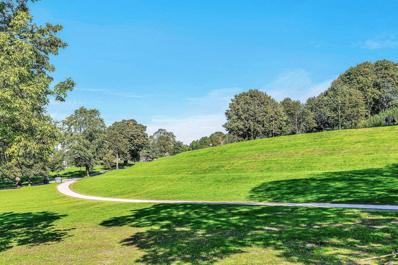Området byr på flere flotte parker innen gangavstand, som Tøyenparken og Ola Narr. Galleribilde