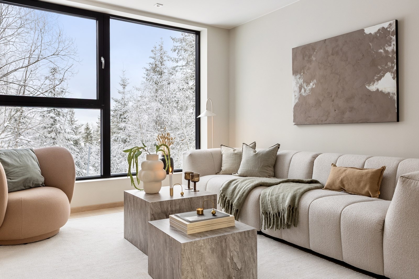 Fantastisk beliggende med utsikt rett imot skogen. Galleribilde