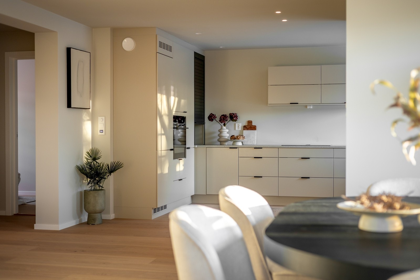 Det er lagt inn ny balansert ventilasjon i boligen med varmegjenvinning Galleribilde