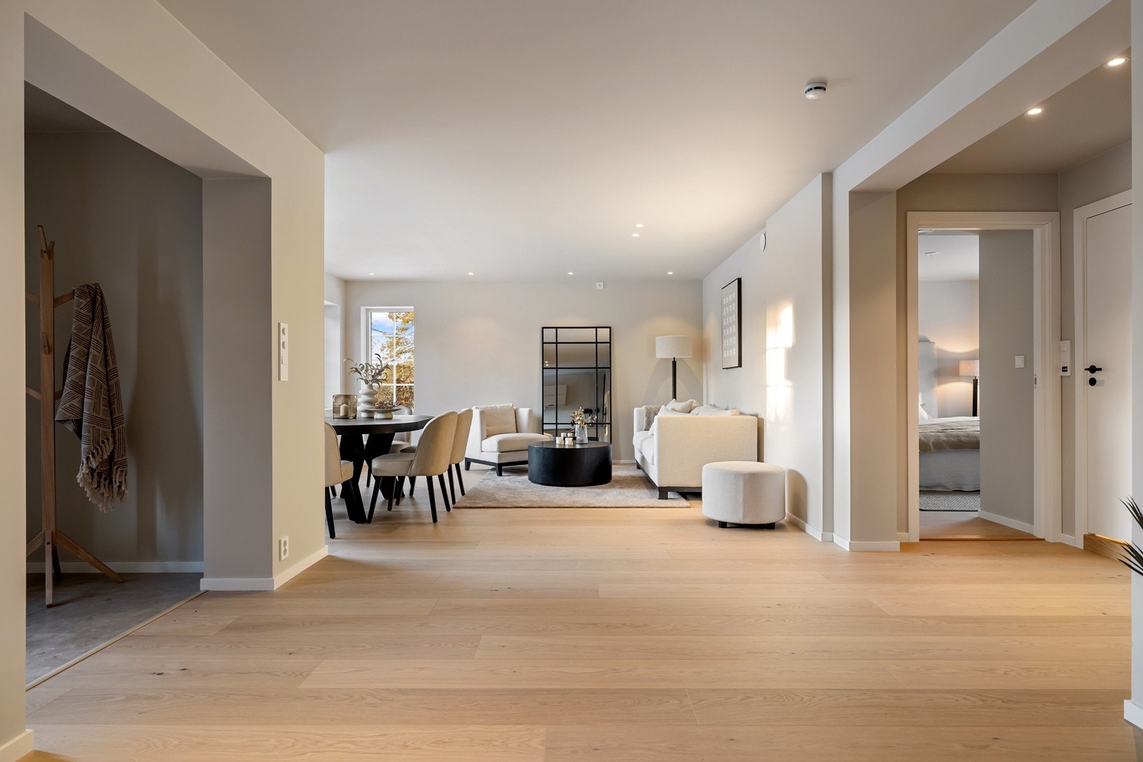 1-stavs parkett med gulvvarme i hele rommet Galleribilde