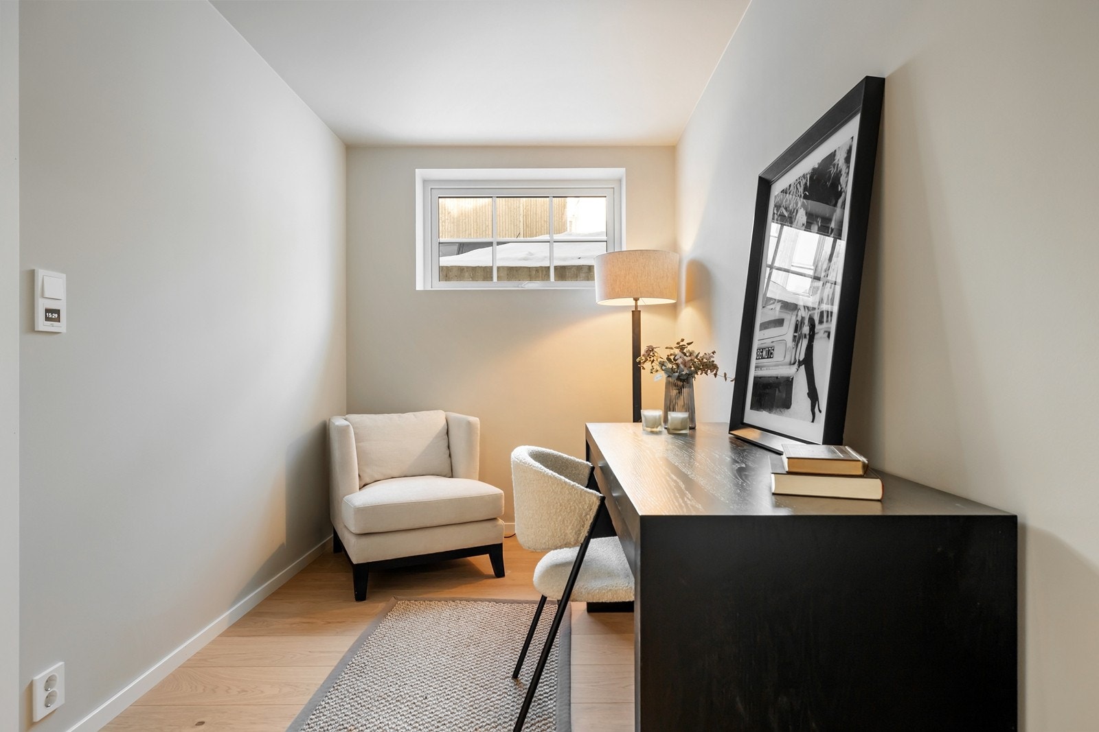 Soverom 4 med 1-stavs parkett med varmekabler Galleribilde