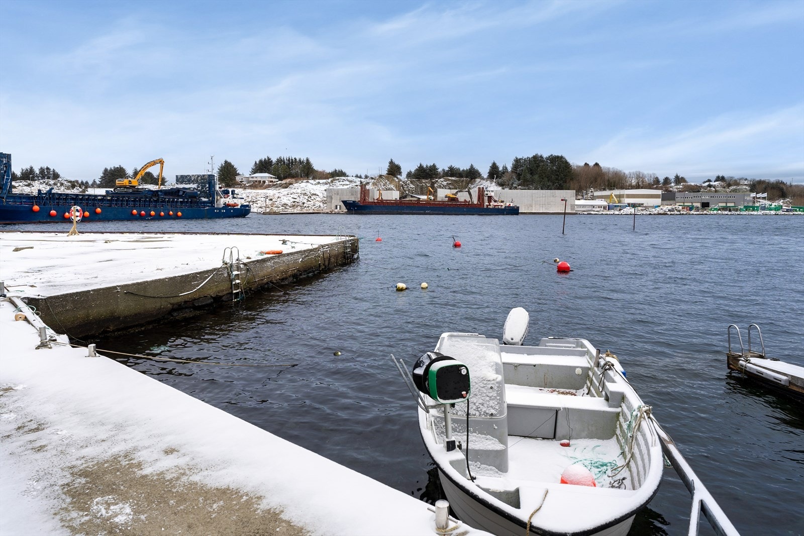 Her ligger alt til rette for deg som er glad i det maritime båtlivet Galleribilde