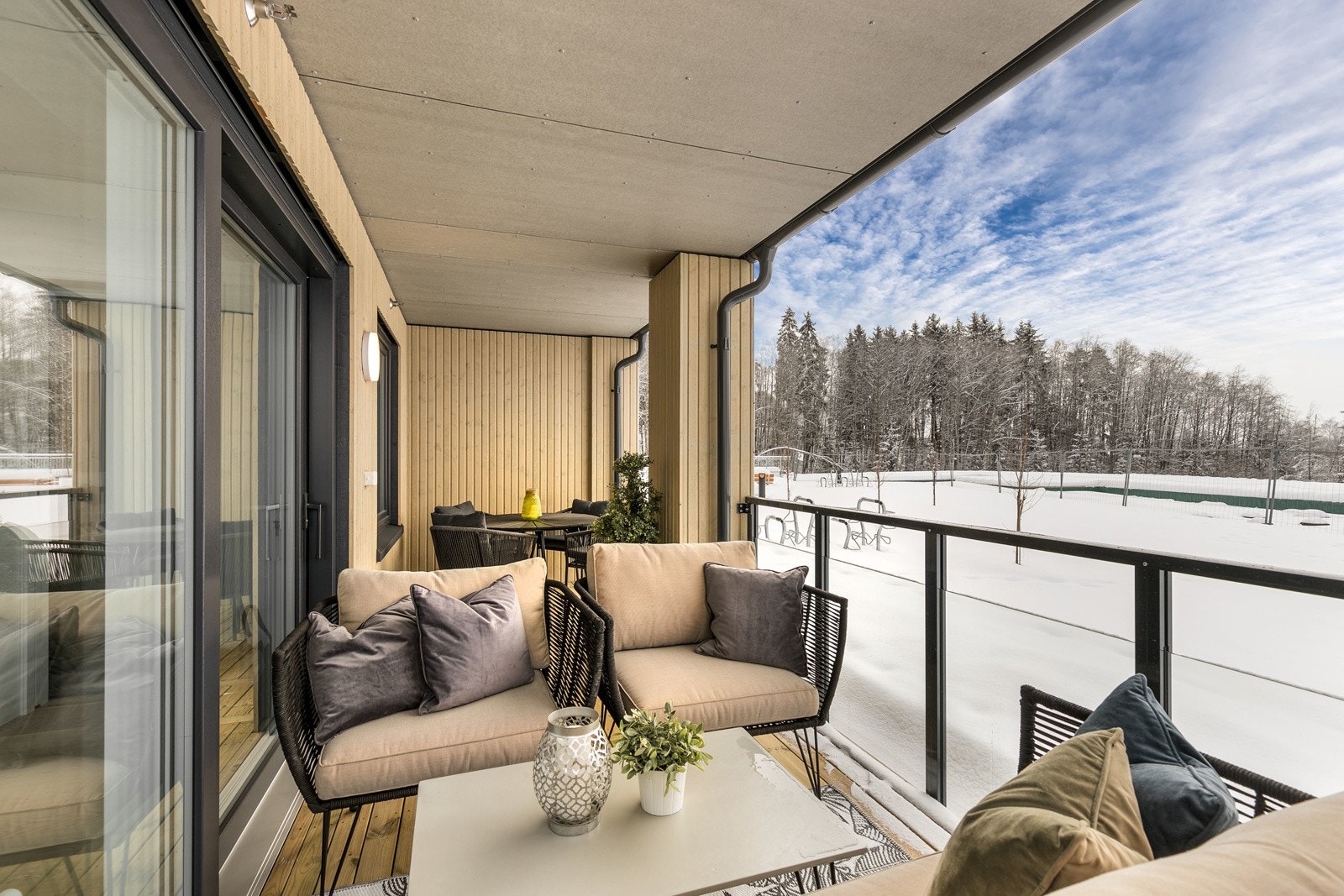 Fin plass til utemøbler etter ønske Galleribilde