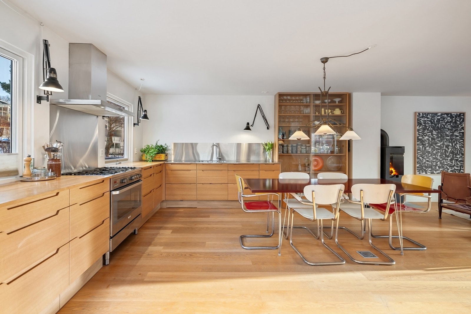 Velkommen til Gravdalsveien 2 A - presentert av Tinholt Eiendomsmegling. Galleribilde