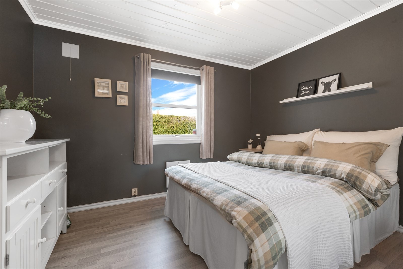 Soverom nr 2 i 1. etg. Galleribilde