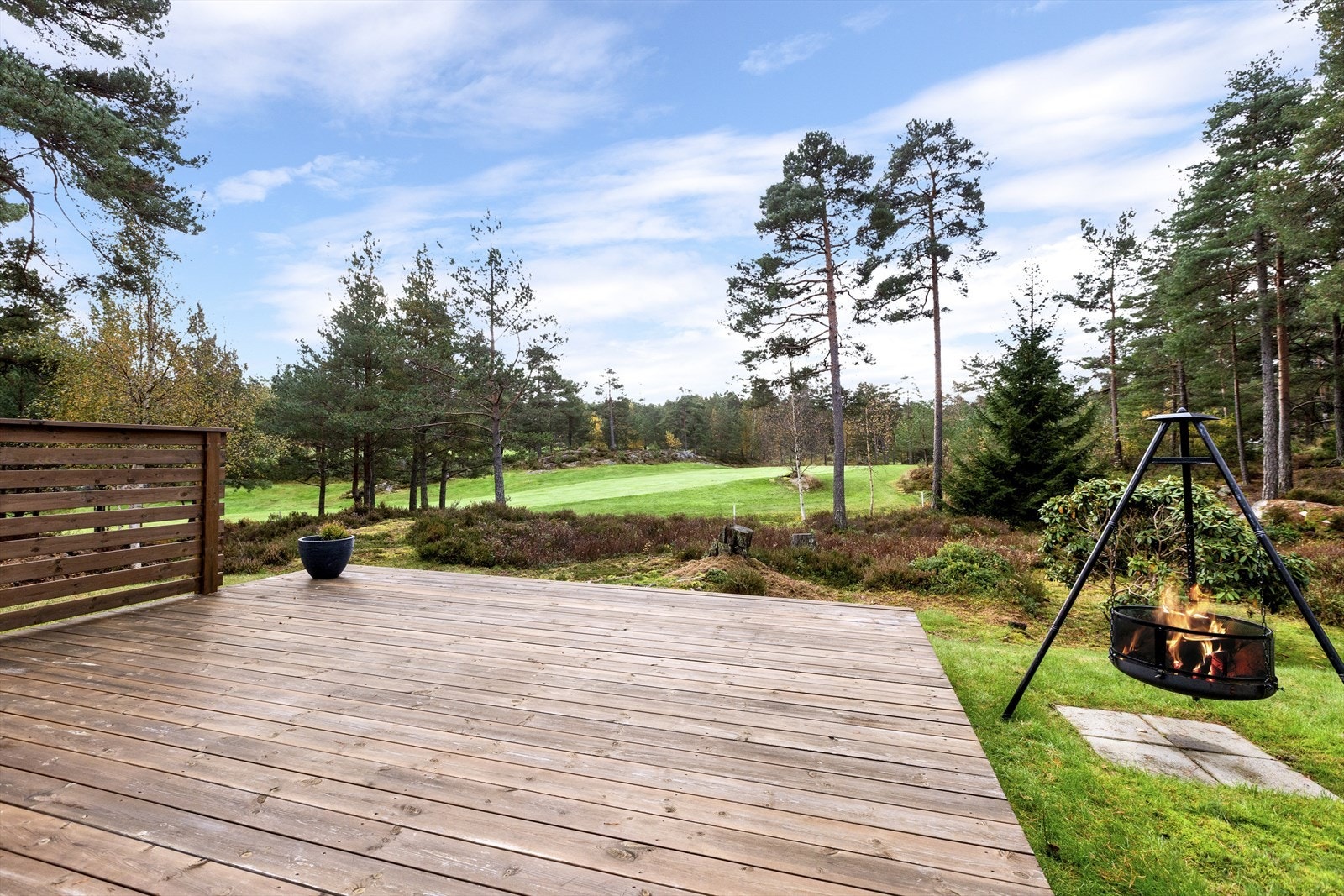 Opparbeidet platting plass til bålpanne Galleribilde