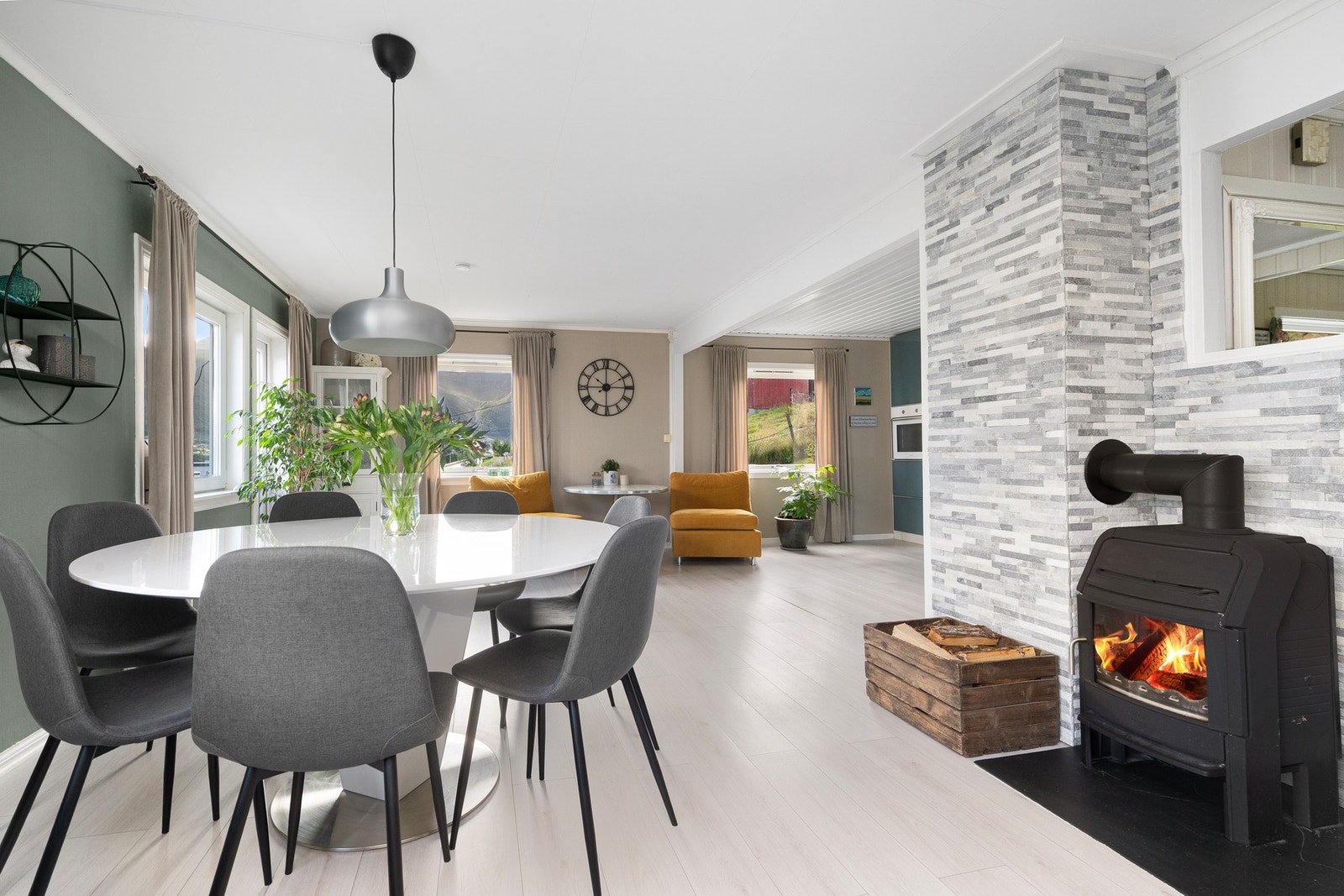 Åpen stue/kjøkken løsning Galleribilde