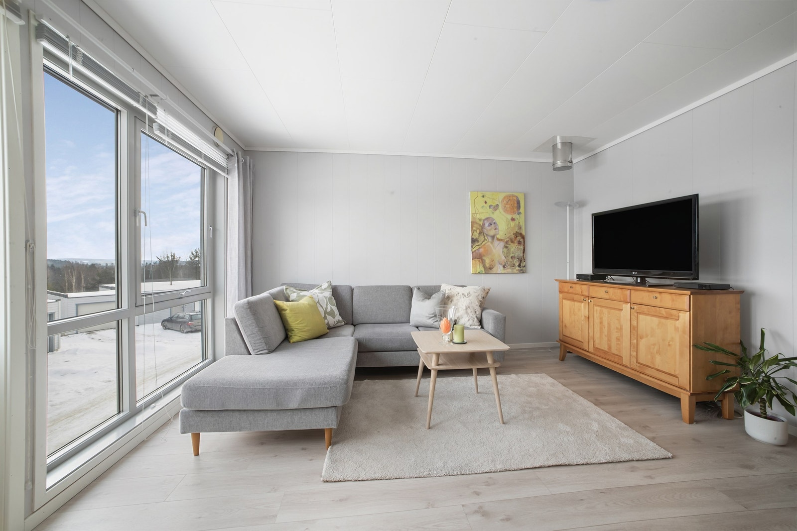 Stålpipe er avsluttet under himling og er klargjort for tilknytning av ildsted Galleribilde