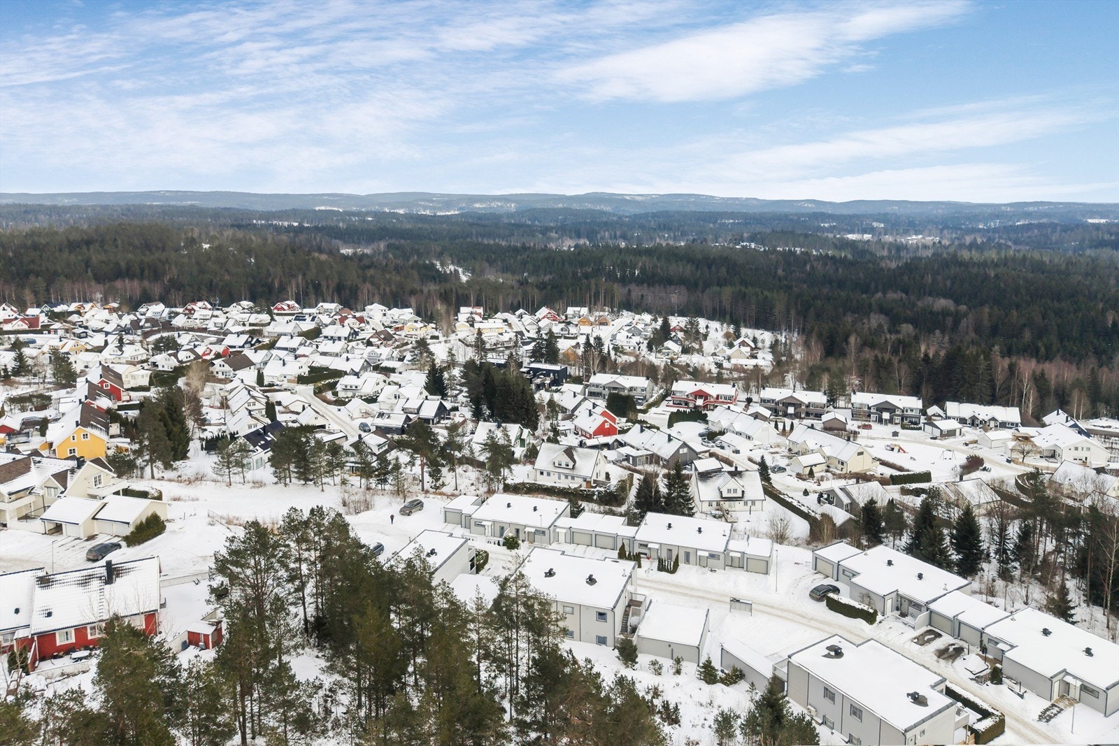 Rolig og barnevennlig boligfelt øverst på populære Bøleråsen. Marka i umiddelbar nærhet og kort vei til det meste! Galleribilde