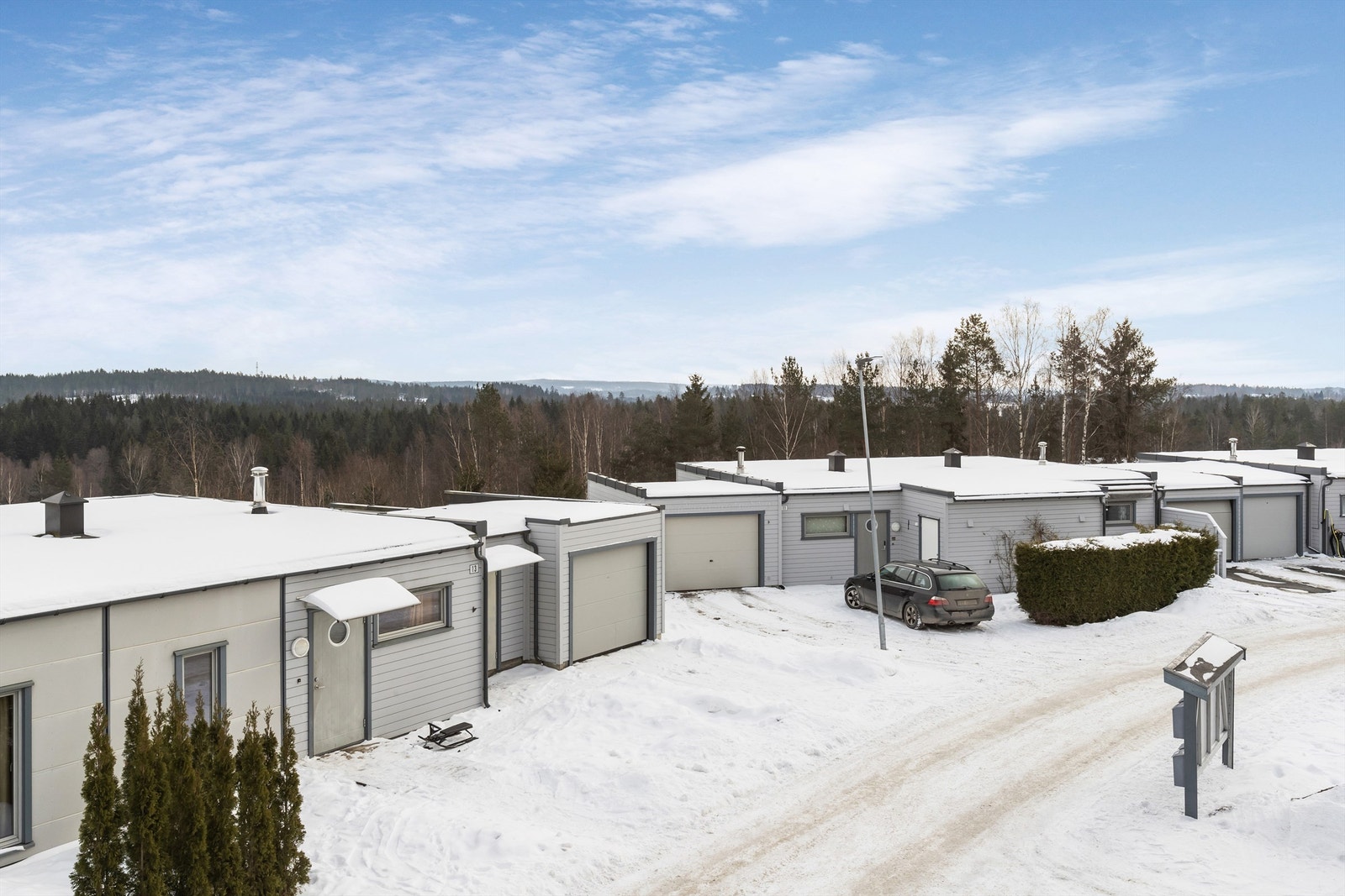 Hyllebærstien er en trafikkstille blindvei og et godt sted for barn Galleribilde