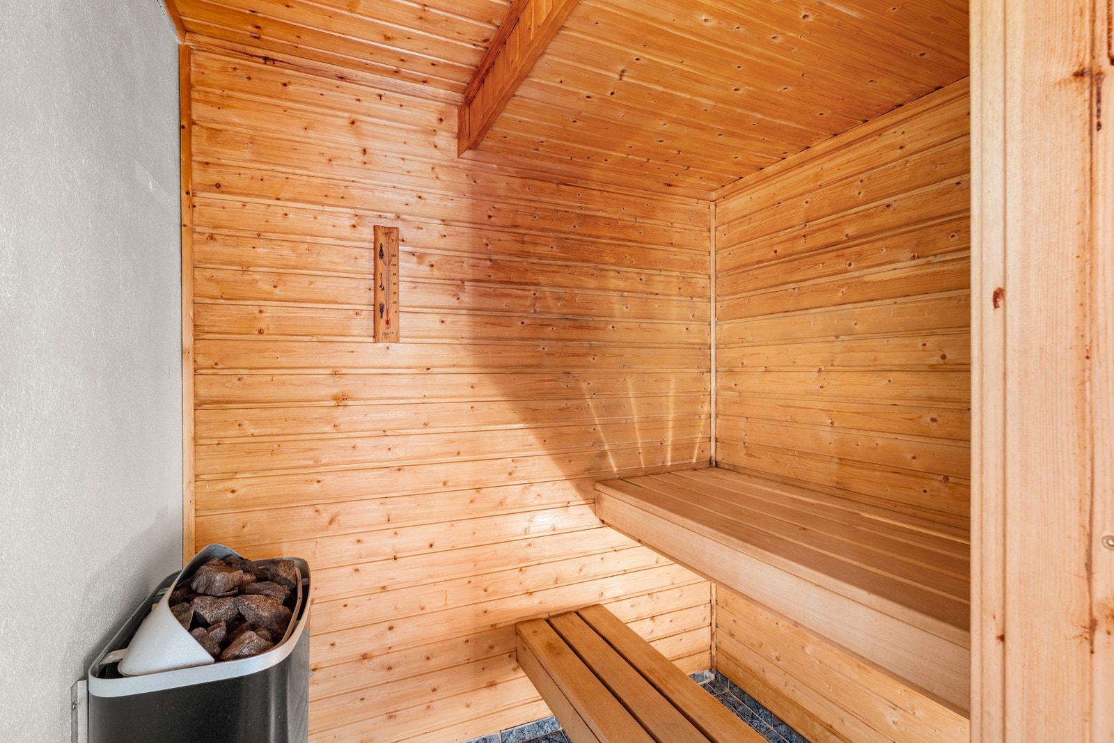 Badstue - Her kan du ladde batteriene etter en jakttur Galleribilde