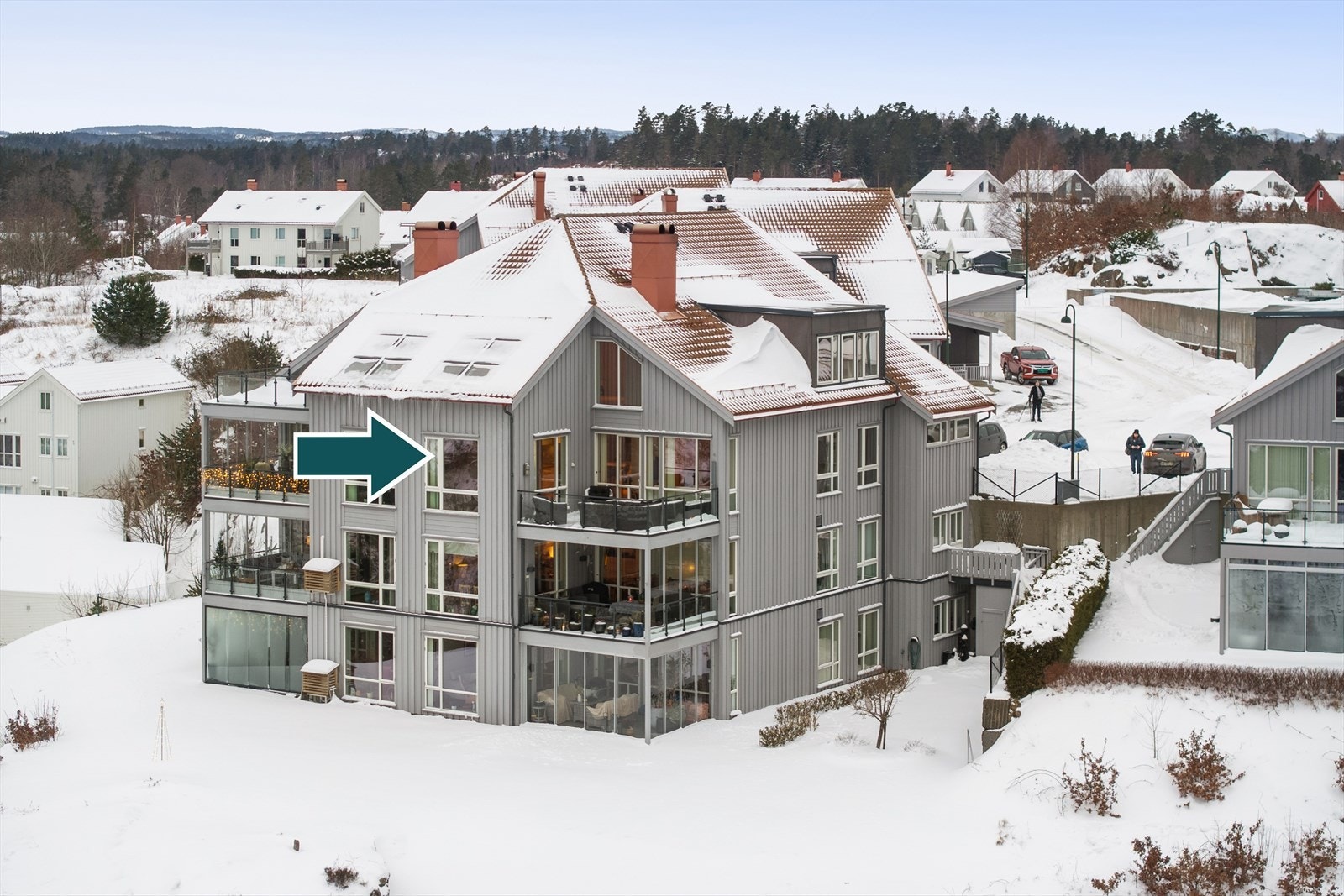 Leiligheten ligger i byggets 3. og 4. etasje Galleribilde