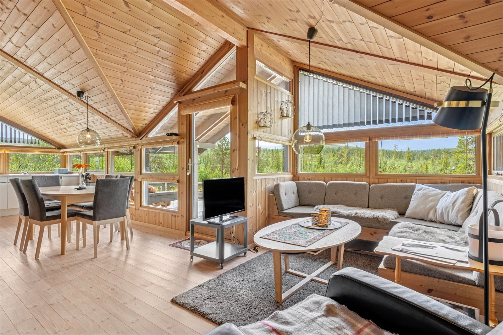 Delikate fargevalg som harmonerer bra sammen og får frem de klassiske detaljene. Galleribilde