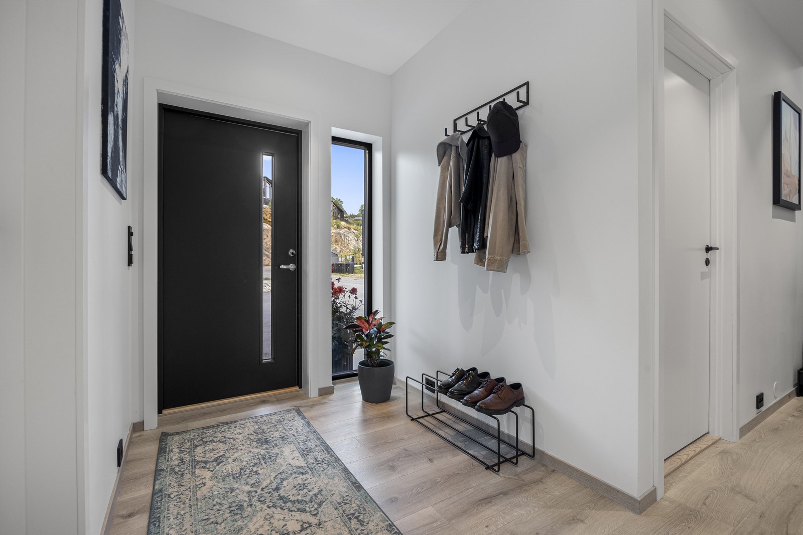 Entré. Galleribilde