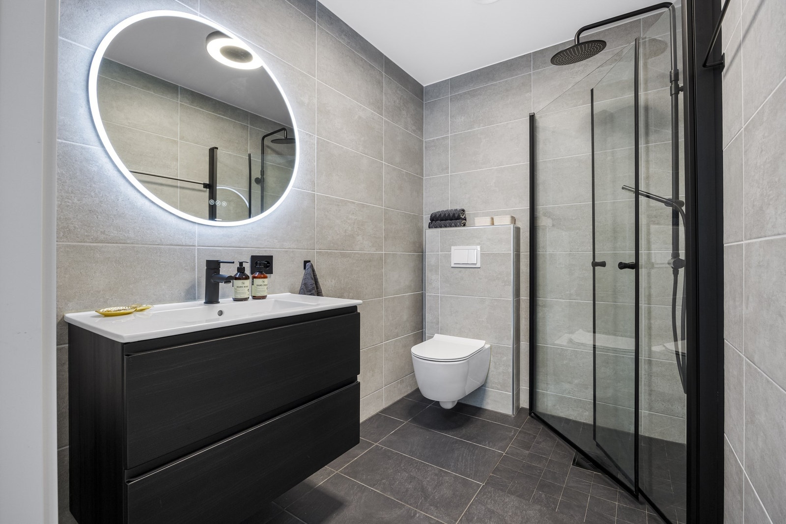 Baderom. Galleribilde