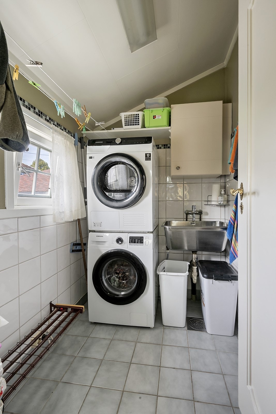 Praktisk vaskerom i 1. etasje. Galleribilde