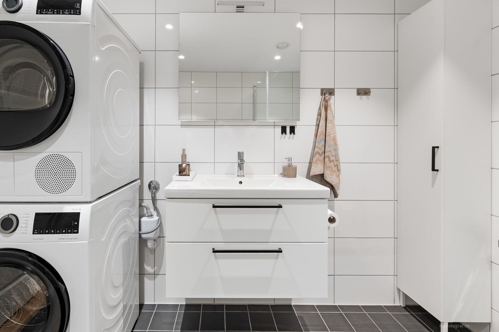 Det er i tillegg opplegg for vaskemaskin på badet. Galleribilde