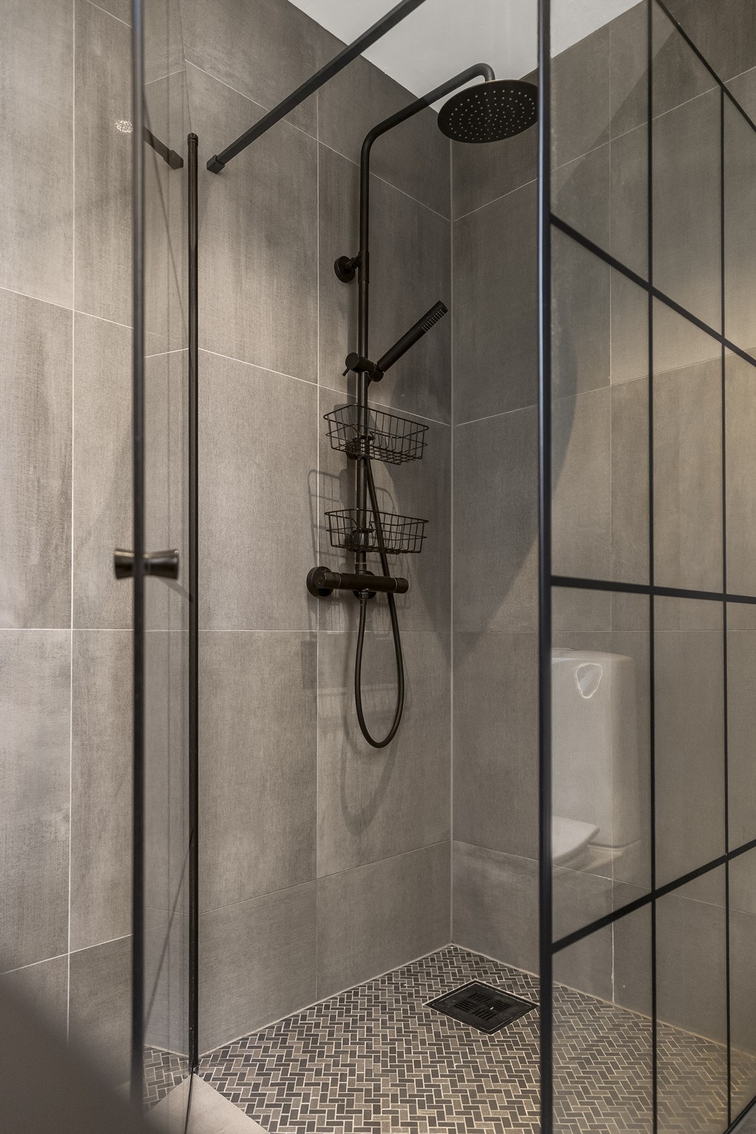 Mekanisk avtrekk via balansert ventilasjon sikrer et godt inneklima også på badet. Galleribilde