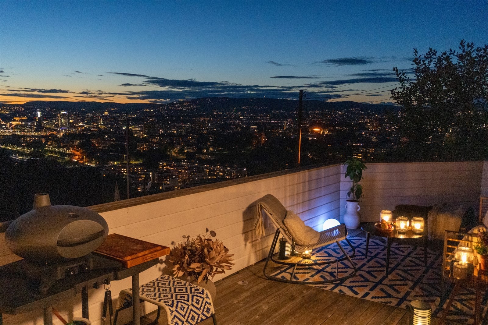 Selgers bilde - Kveldsbilde terrasse Galleribilde