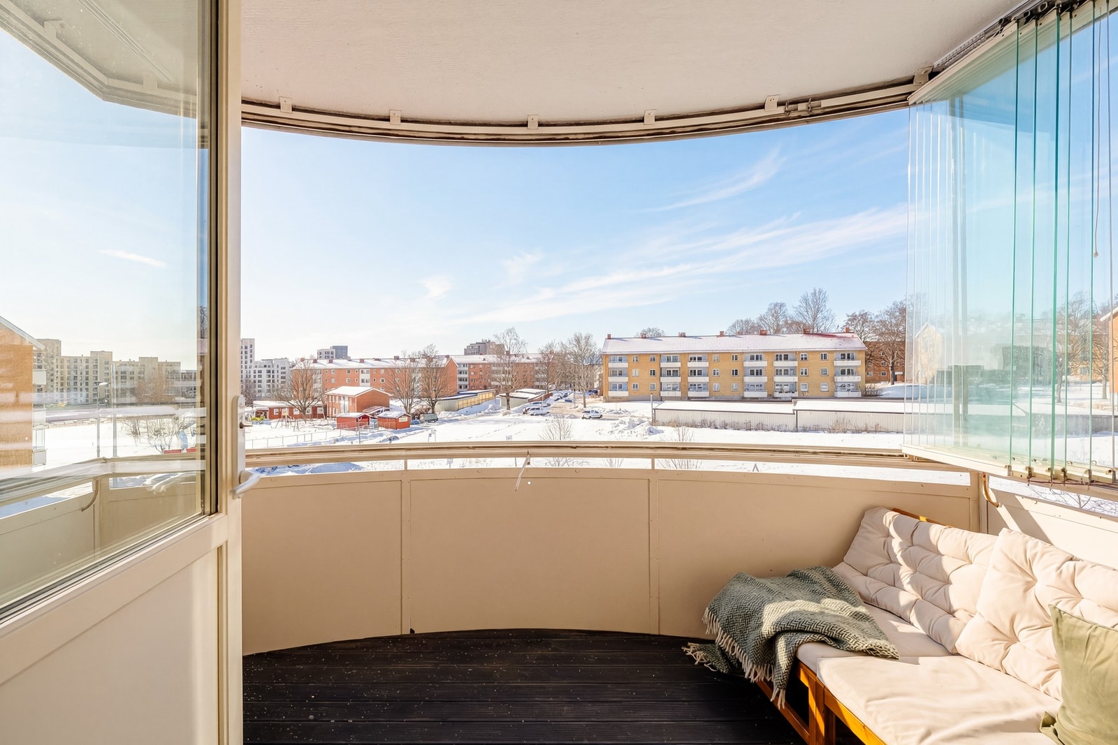 Her får du gleden av en luftig balkong på 9 kvm. Galleribilde