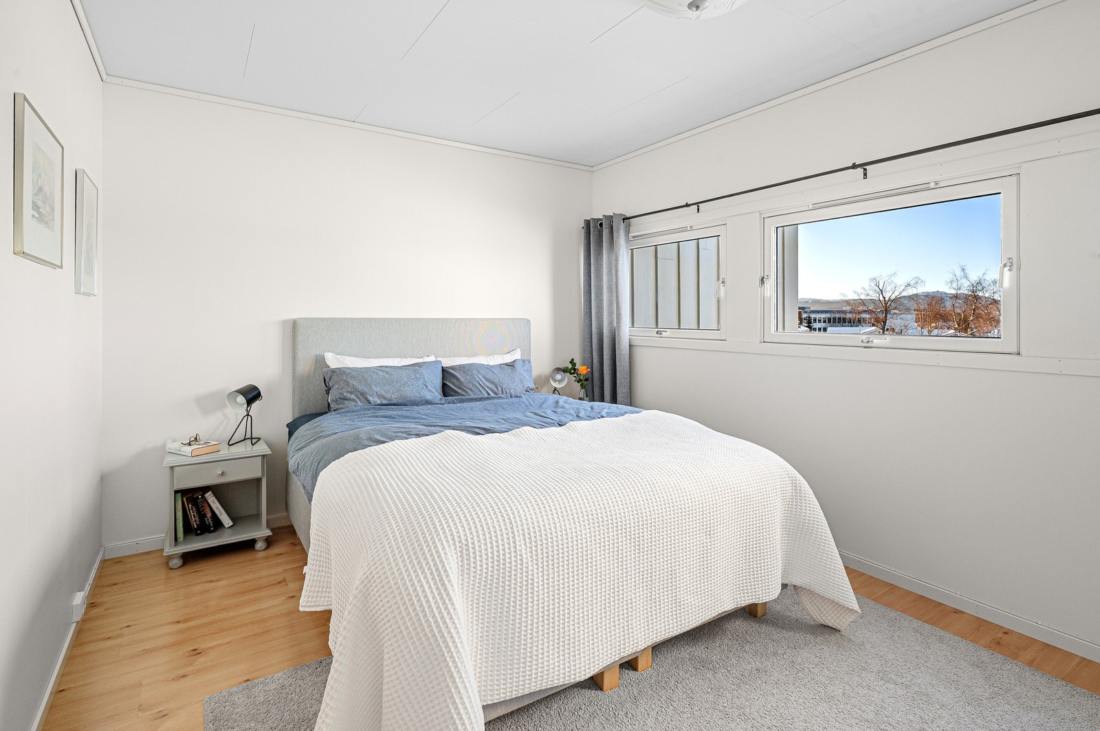 Soverom 1 er på hele 12,7m². Galleribilde