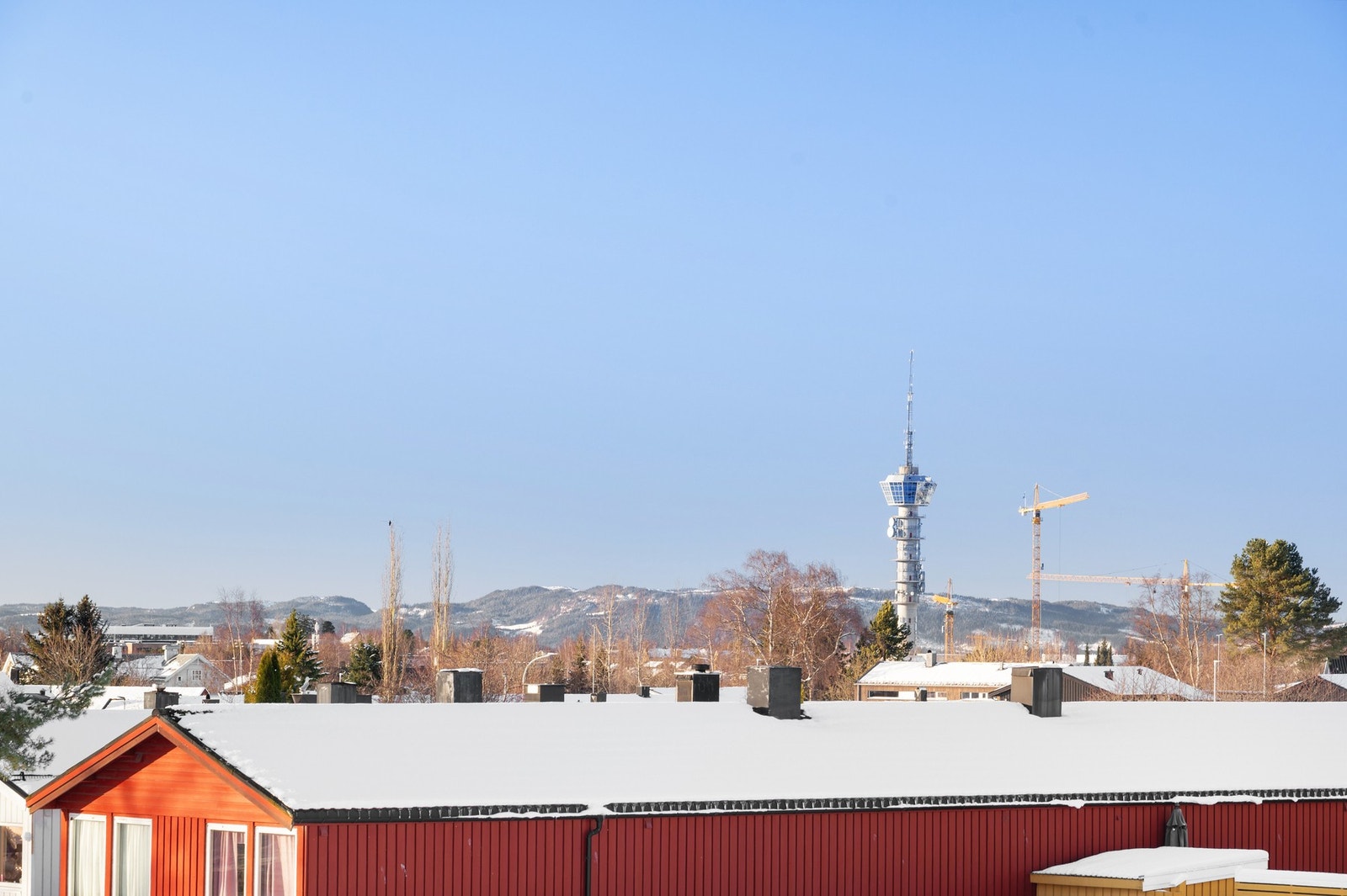 I tillegg har man en flott utsikt ut mot Tyholttårnet. Galleribilde