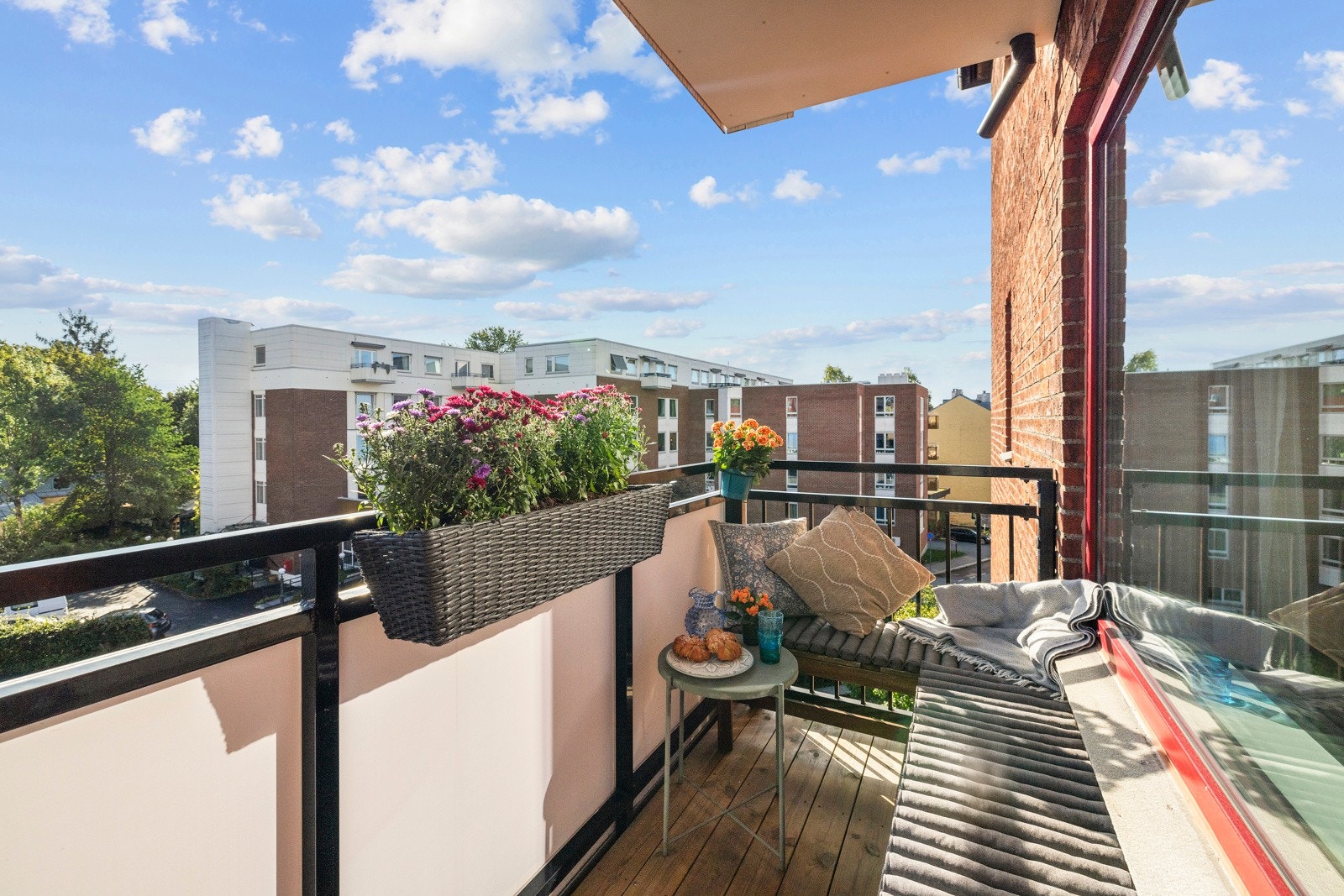 - Velkommen til Maridalsveien 196 v/ Mattias Mattsson i PrivatMegleren. (Foto: www.marikafoto.com) - Galleribilde