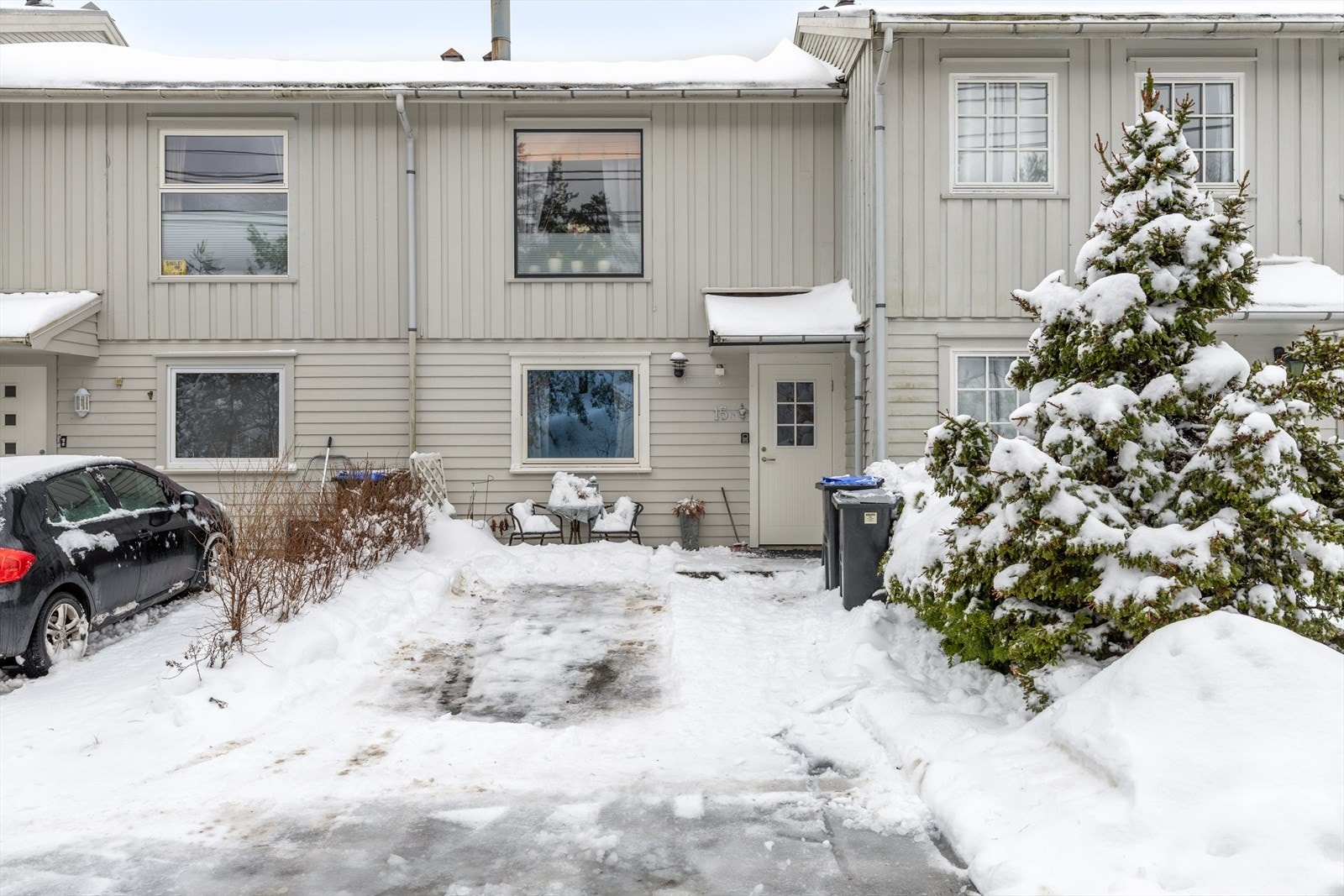 Parkeringsplass rett utenfor døra Galleribilde