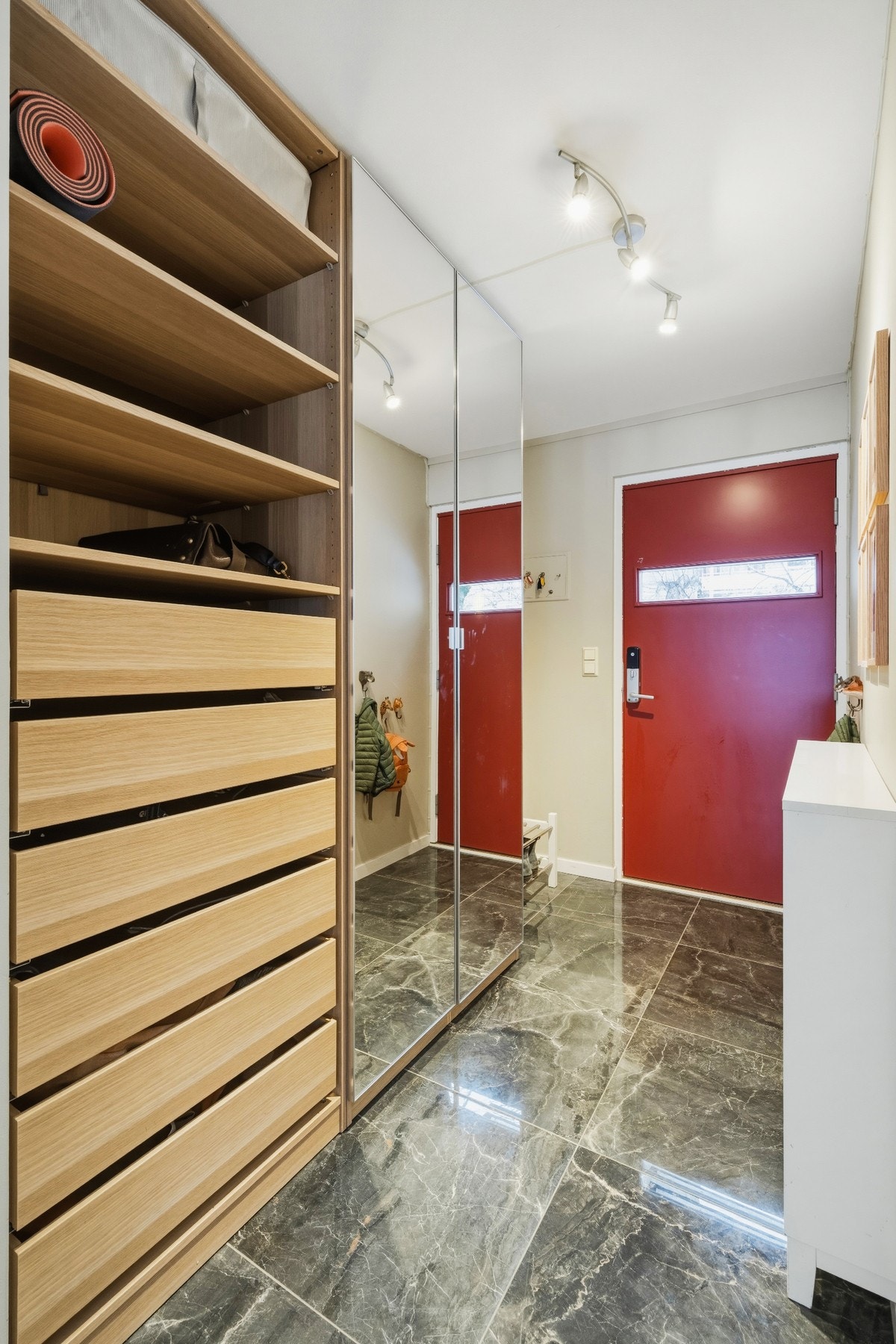 Nye fliser i gang (2024). Galleribilde