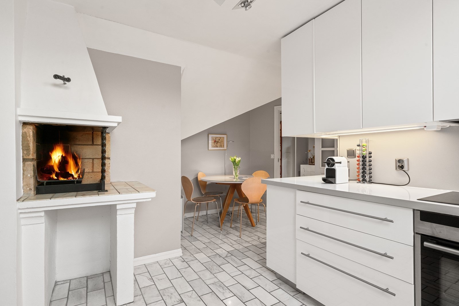 Spiseplass på kjøkkenet Galleribilde