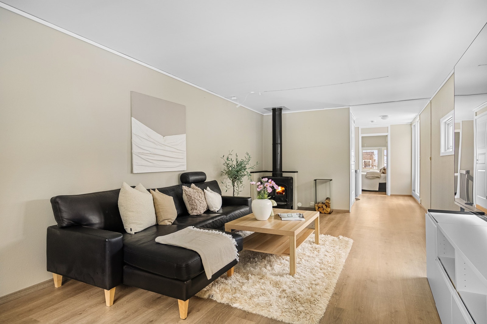 Lene Hviding v/Krogsveen eiendom har gleden av å presentere Sylvelinstien 52. Galleribilde