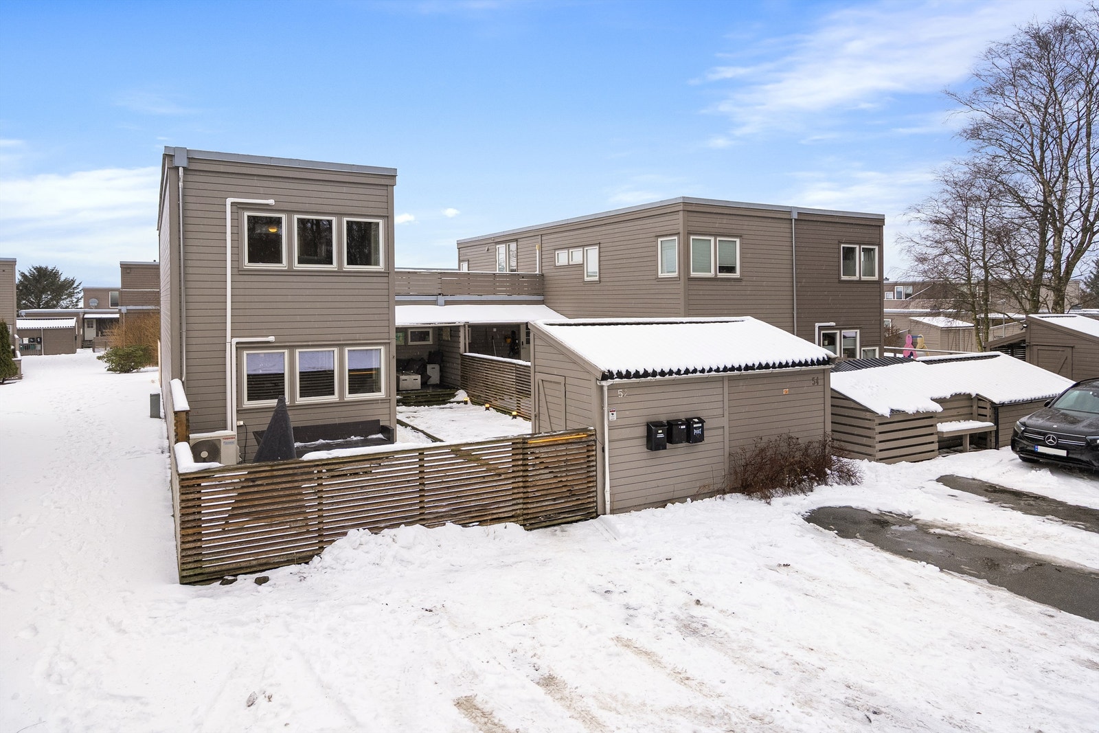 Lene Hviding v/Krogsveen eiendom har gleden av å presentere Sylvelinstien 52. Galleribilde