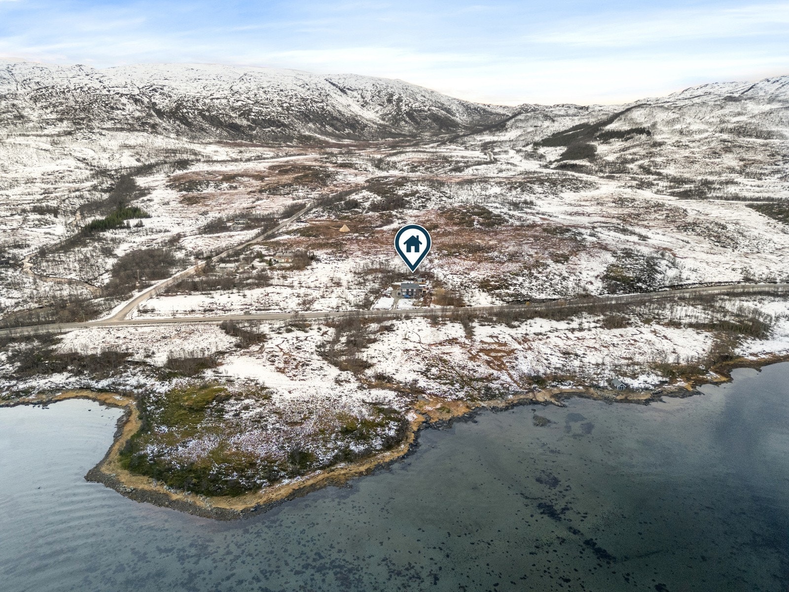 Stor og innholdsrik enebolig med godkjent utleiedel. Galleribilde