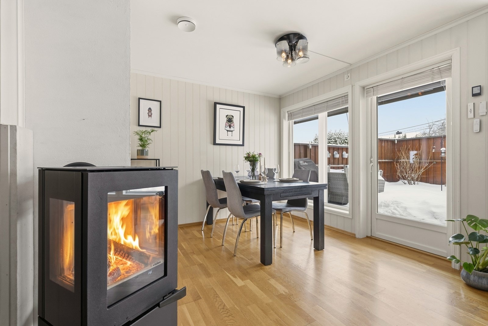 Naturlig plass for spisegruppe i tilknytning til kjøkkenet Galleribilde