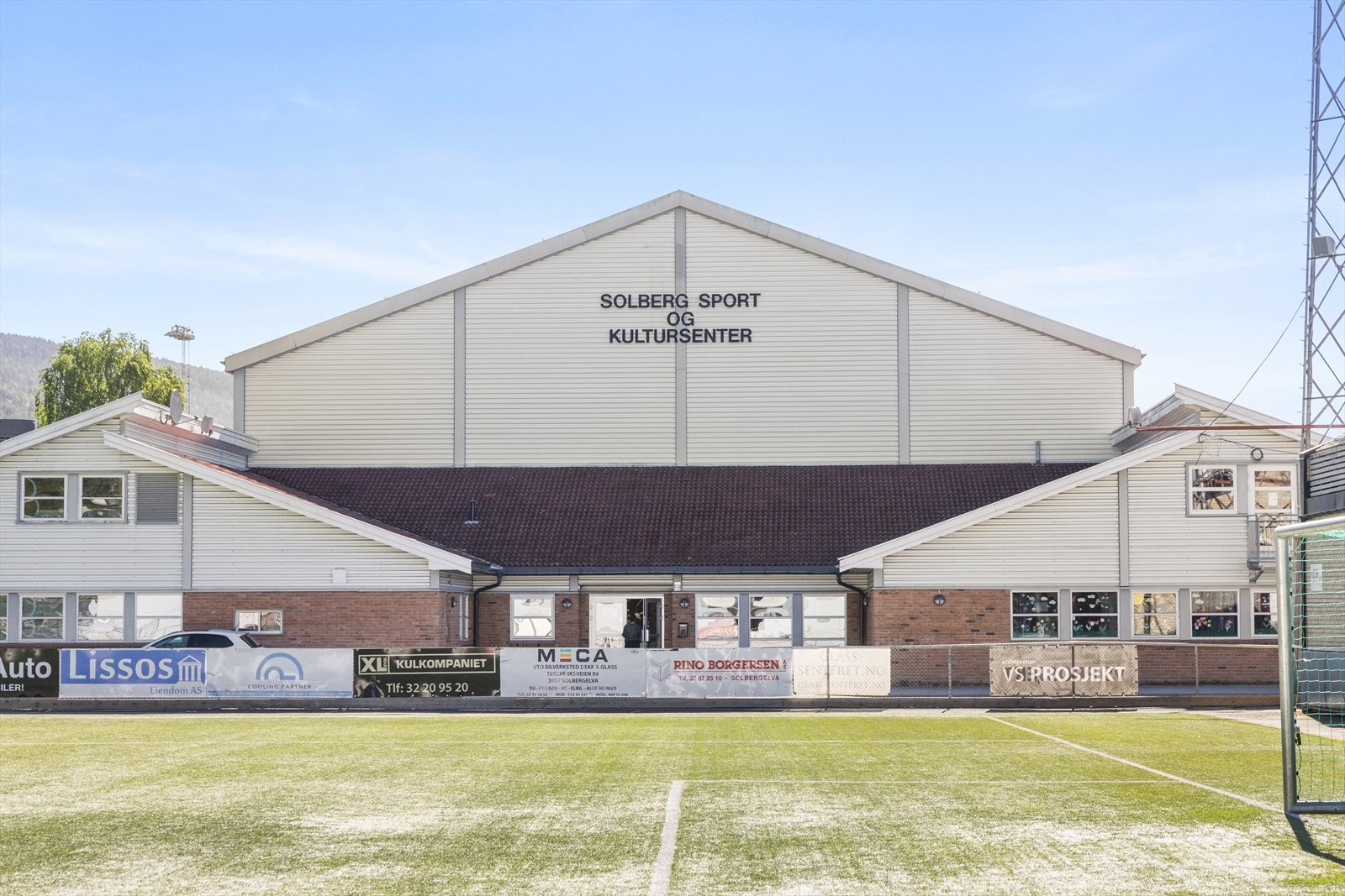 Solberghallen benyttes bl.a. av Solberg turn og Solberg håndball Galleribilde