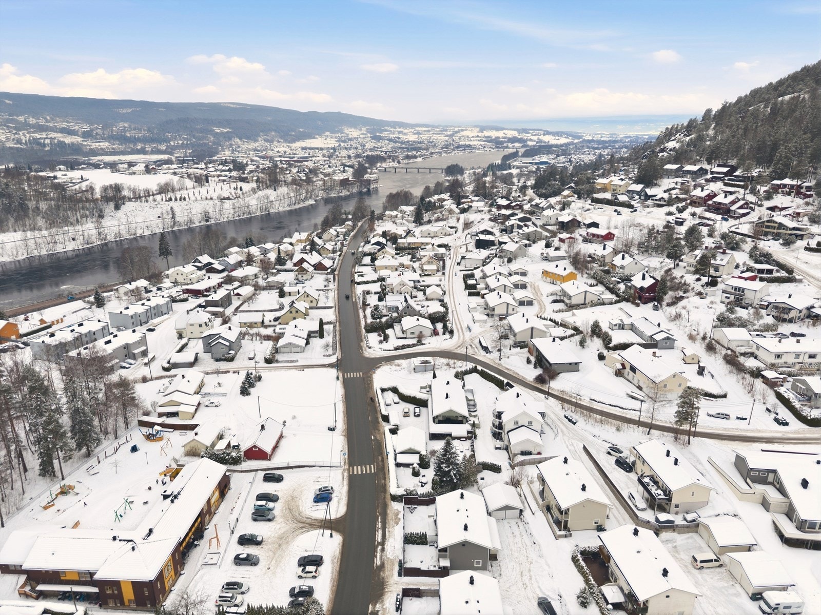 I nærområdet er det rikelig med turmuligheter i skog og mark Galleribilde