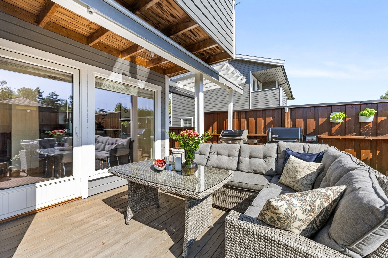 God plass for utemøblering Galleribilde