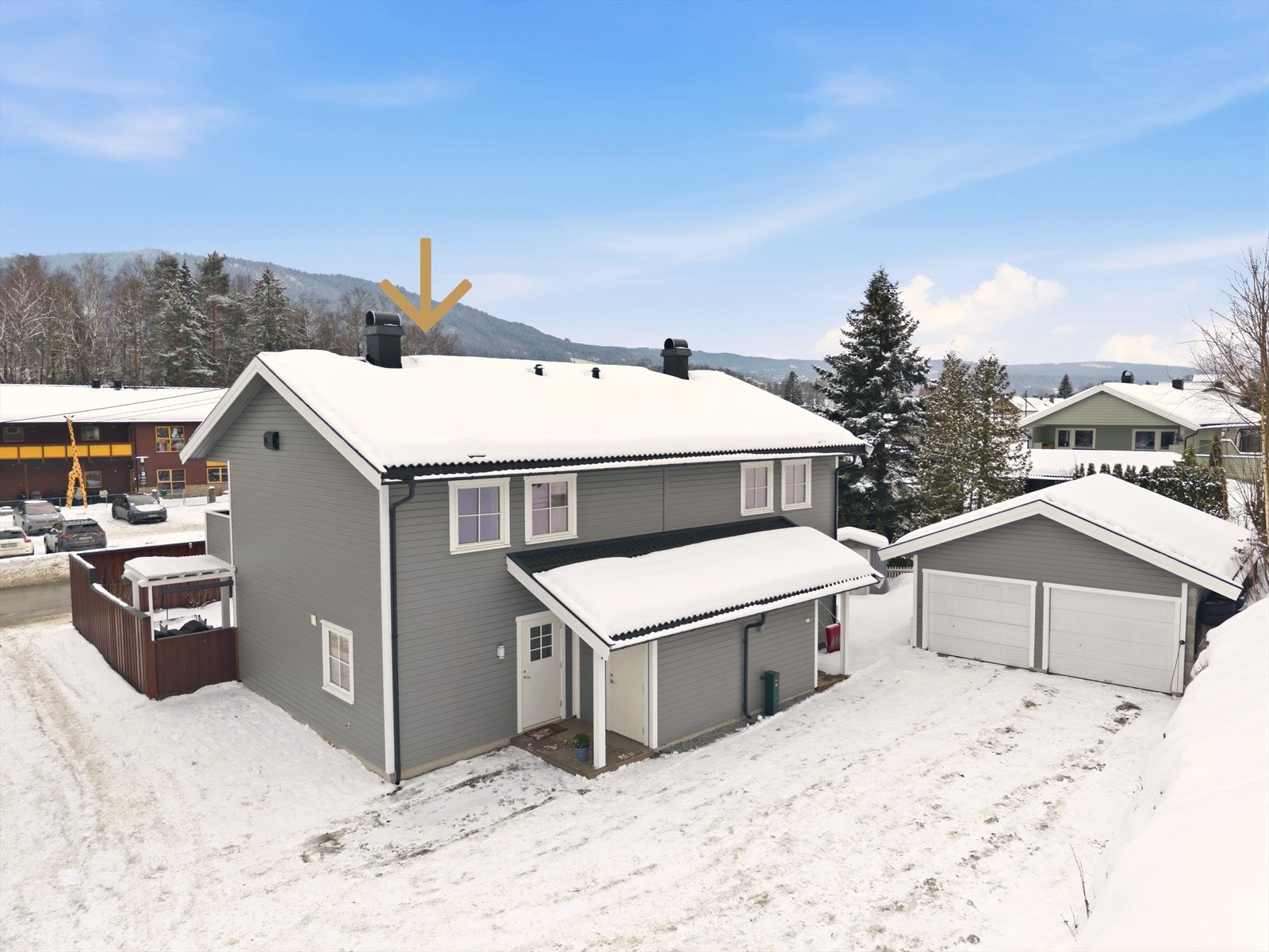 Verdt å nevne er at fasaden og garasje ble malt i 2025 Galleribilde