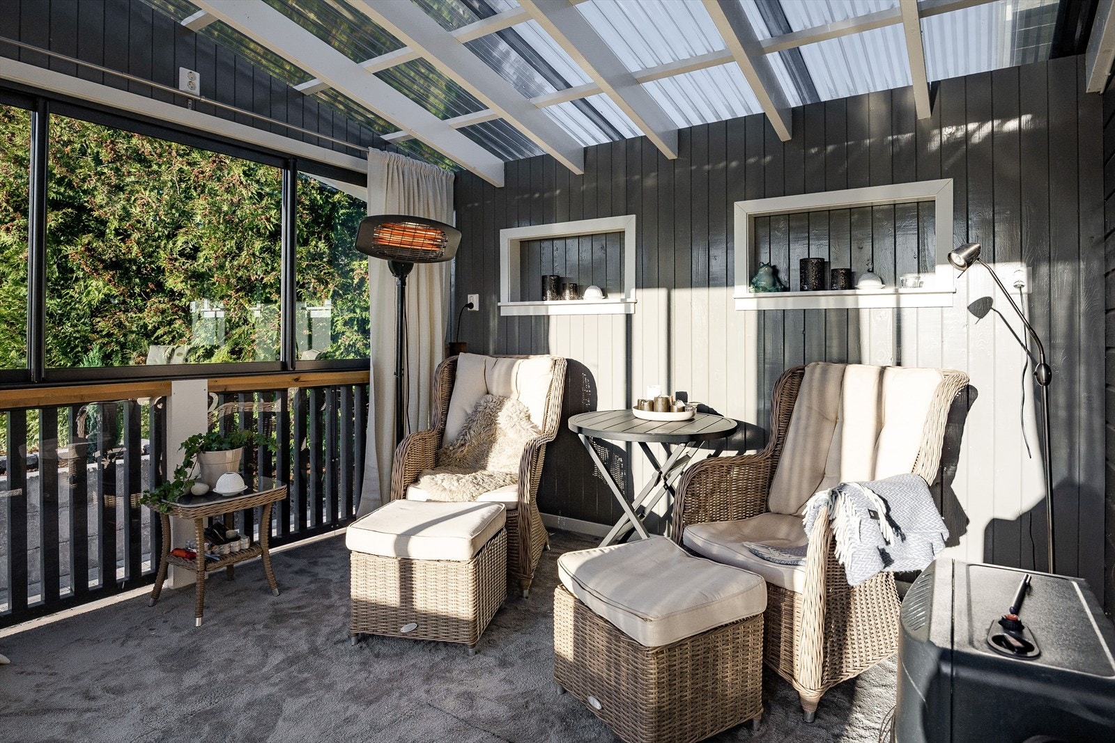 En koselig krok hvor du sitter skjermet til for vær og vind. Galleribilde