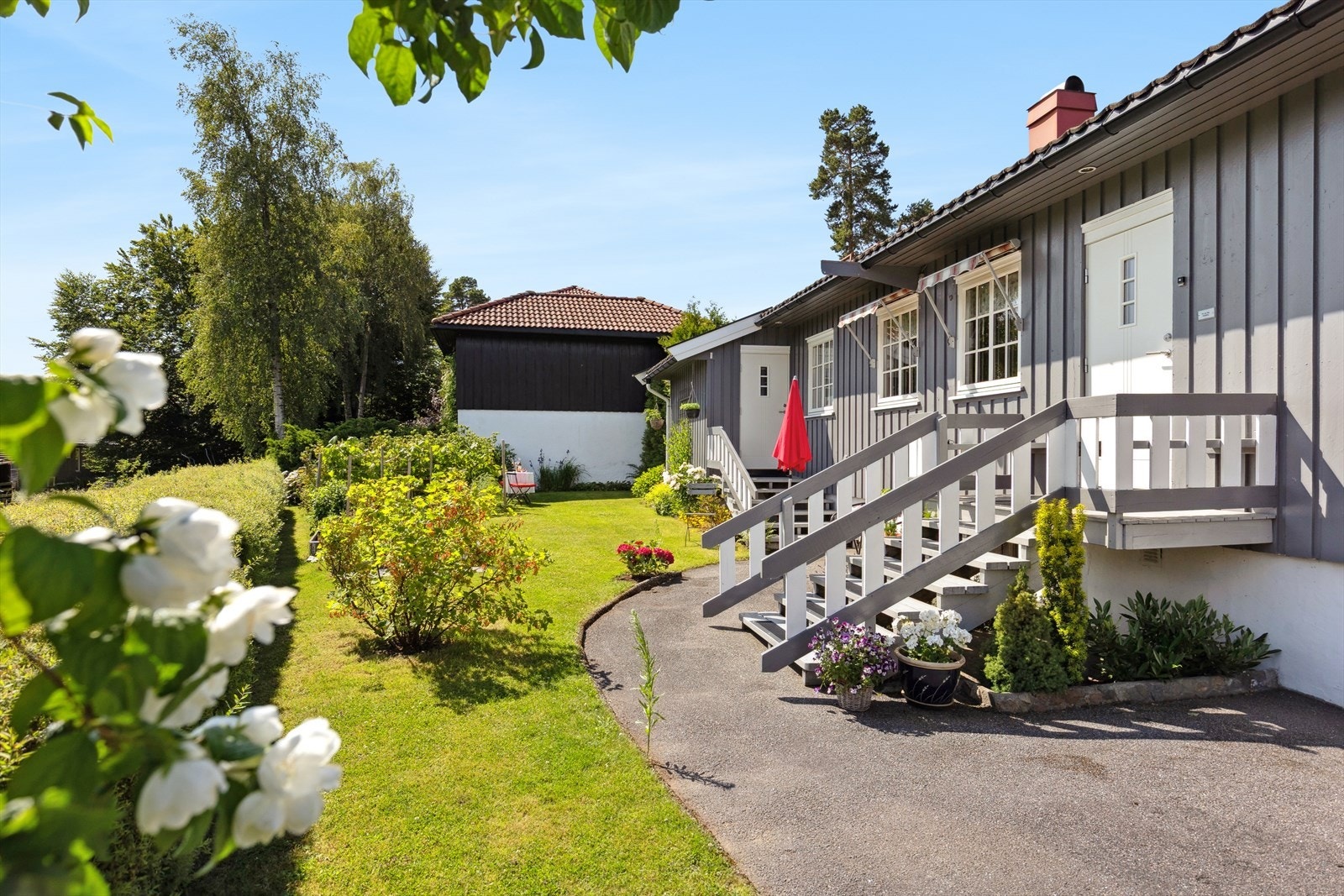 Hyggelig og svært gjennomført adkomstparti Galleribilde