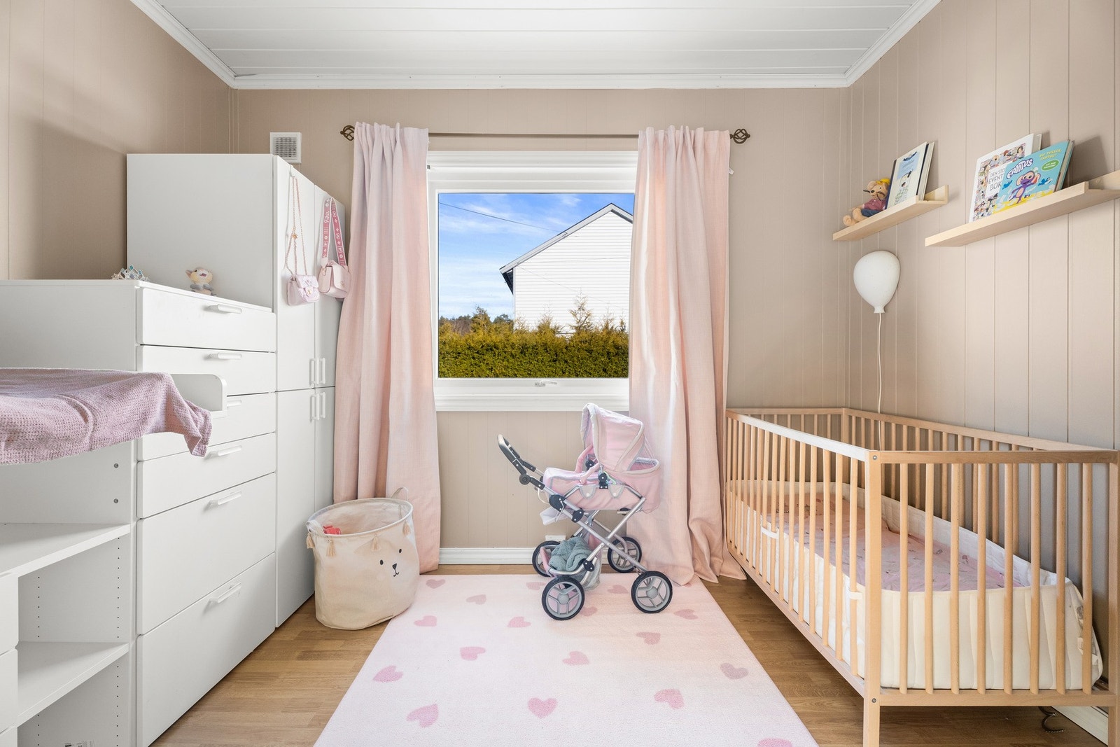 Soverom II passer godt som barnerom / kontor / gjesterom Galleribilde