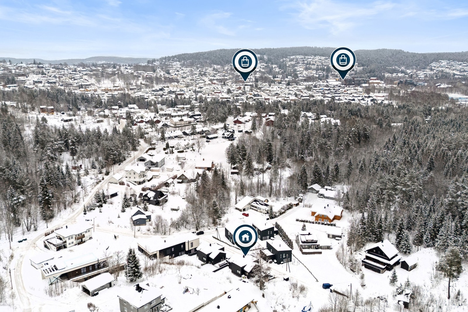 Hverdagen blir enkel og praktisk, med gangavstand til både skoler, barnehager, bussholdeplass og Konnerud senter hvor du finner flere butikker og servicetilbud Galleribilde