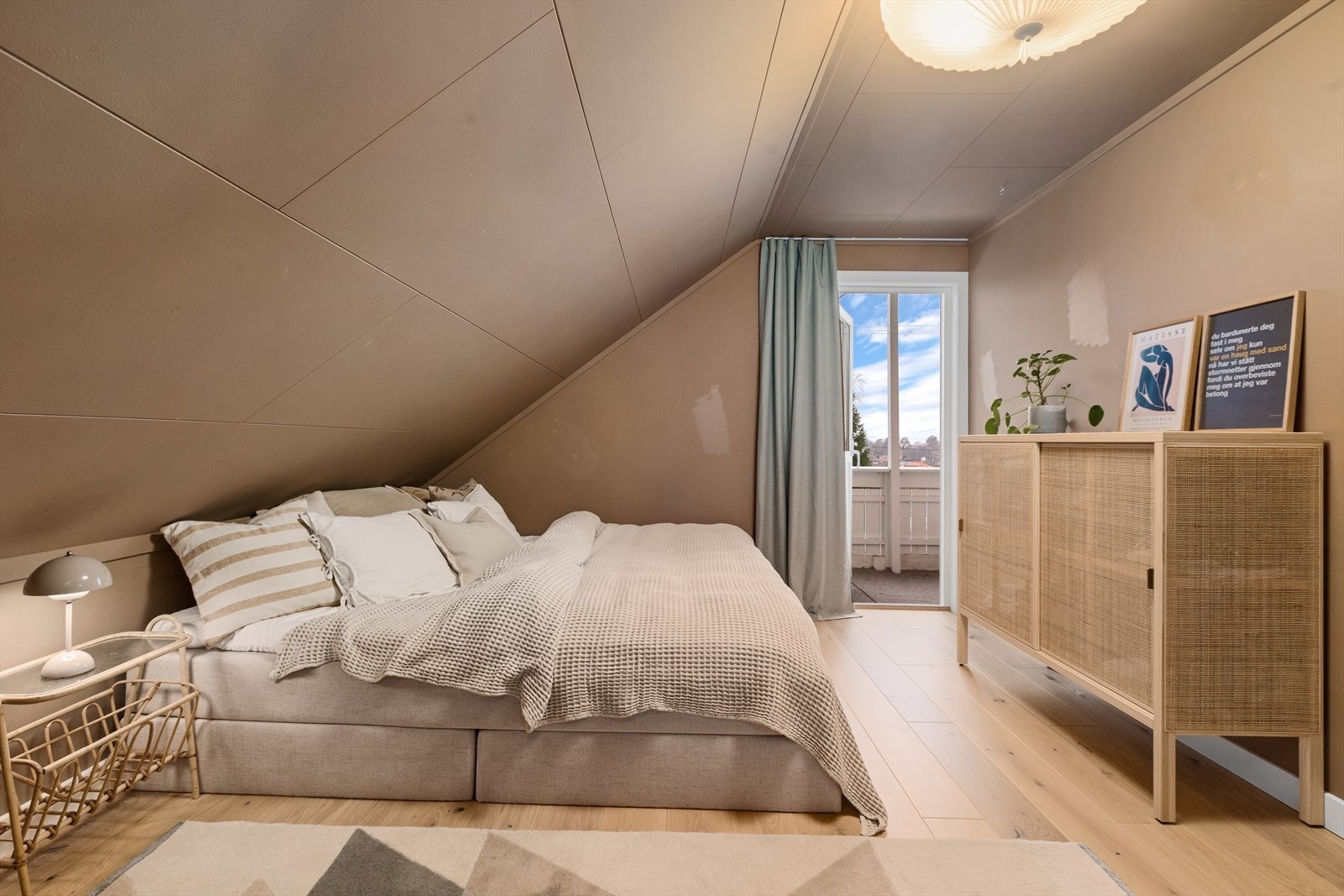 Soverom 2- utgang til balkong Galleribilde